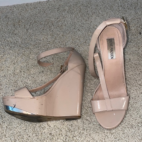 Shoes - Steve Madden wedges
